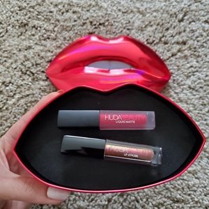 ✨️NWOT🌟 Huda Beauty Lip Set